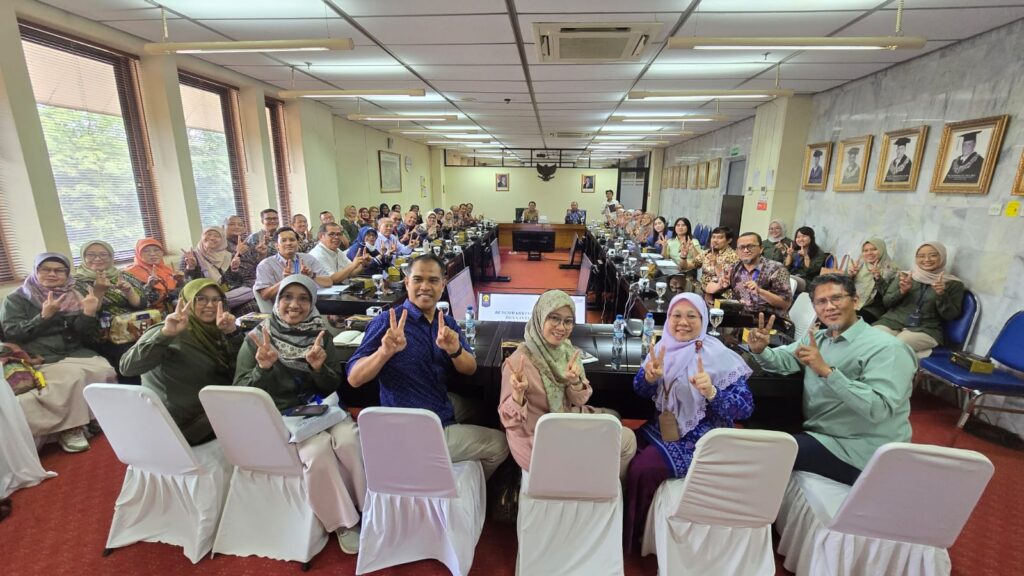 Benchmarking ke Universitas Indonesia Terkait Implementasi Membangunan Zona Integritas Menuju Wilayah Bebas dari Korupsi (WBK)